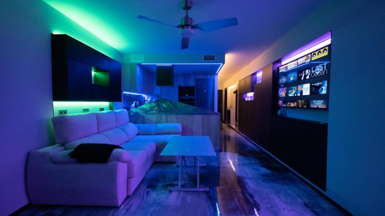 Apartment La Farola - Luxury Domotic Flat In Puerto Deportivo