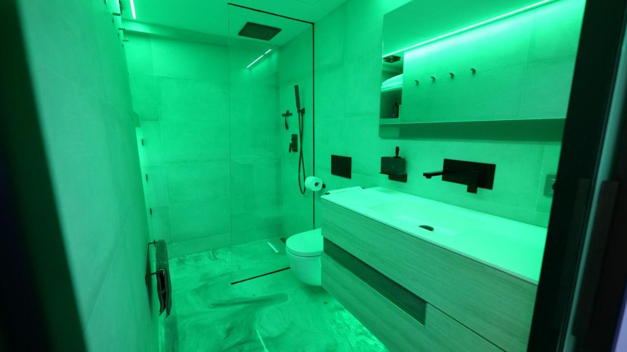 Apartment La Farola - Luxury Domotic Flat In Puerto Deportivo
